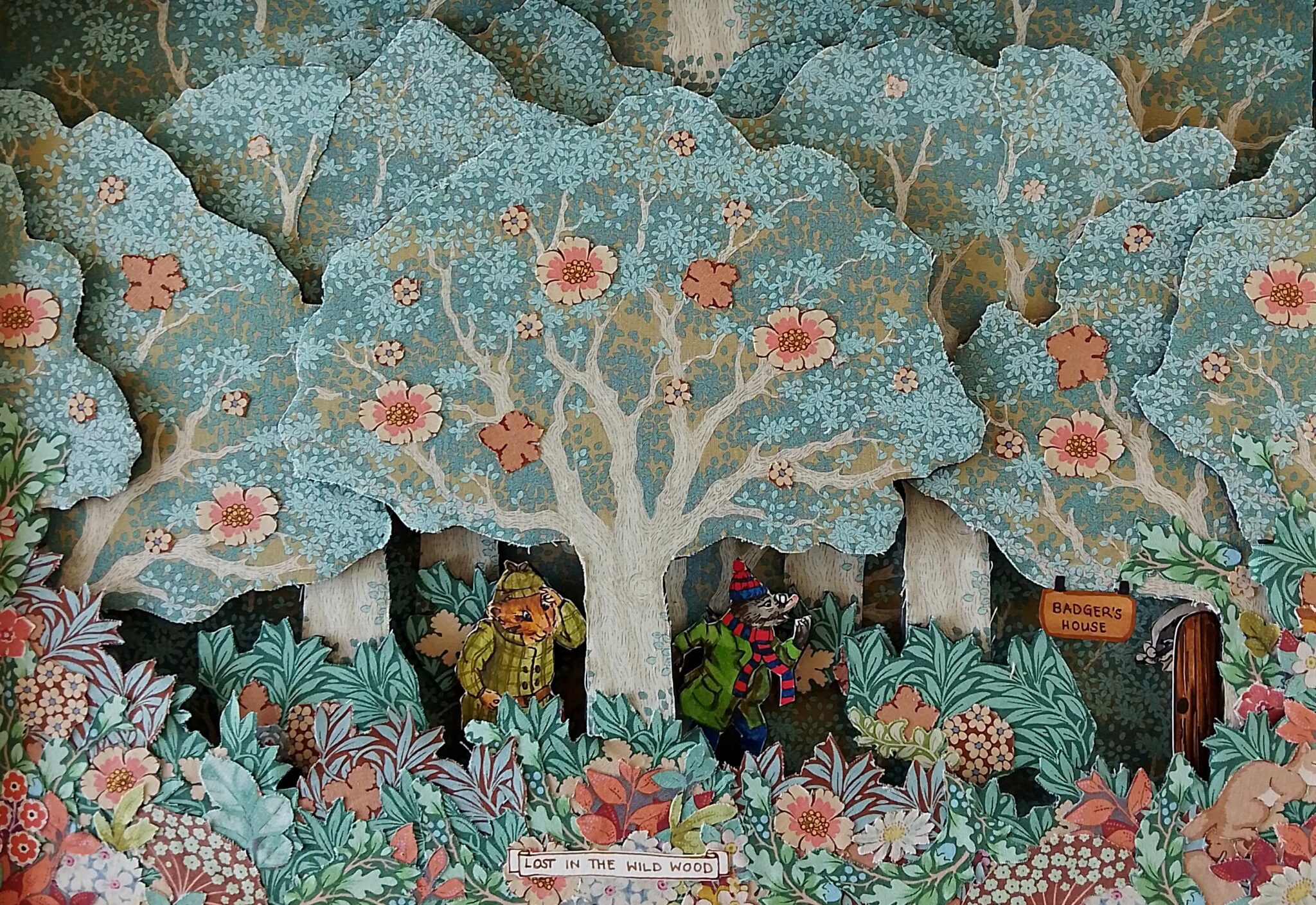 The Wild Woods (with LED light)